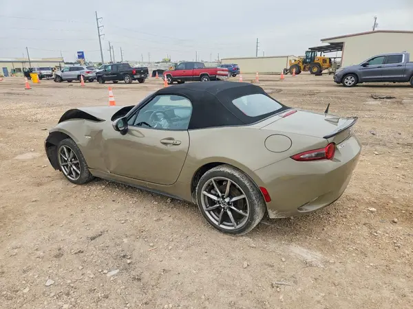JM1NDAD71P0554472 2023 MAZDA MX-5 - Image 2
