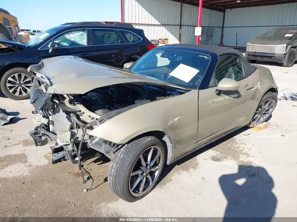 JM1NDAD71P0556044 2023 MAZDA MX-5 - Image 2