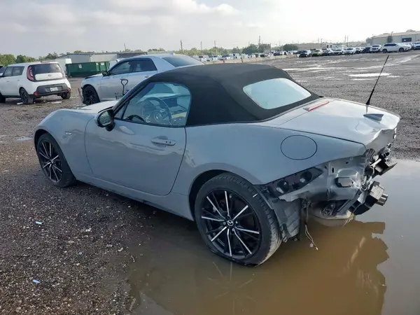 JM1NDAD71R0600465 2024 MAZDA MX-5 - Image 2
