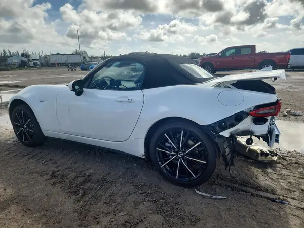 JM1NDAD71T0702663 2026 MAZDA MX-5 - Image 2