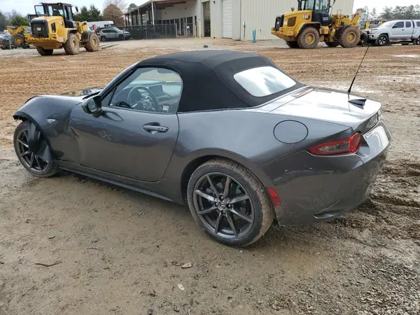 JM1NDAD72K0306501 2019 MAZDA MX-5 - Image 2