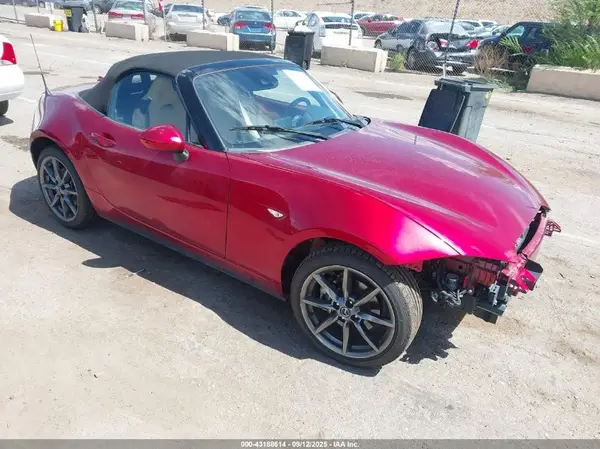 JM1NDAD72L0416014 2020 MAZDA MX-5 - Image 1