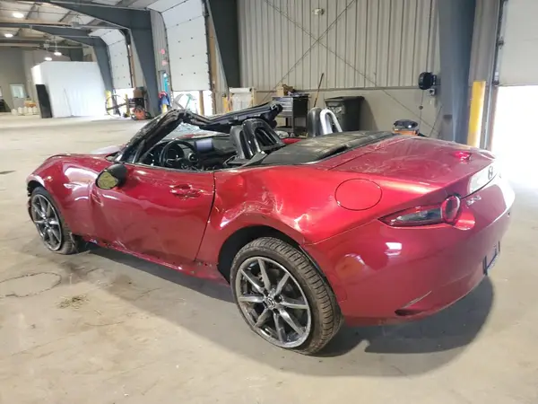 JM1NDAD72M0457860 2021 MAZDA MX-5 - Image 2