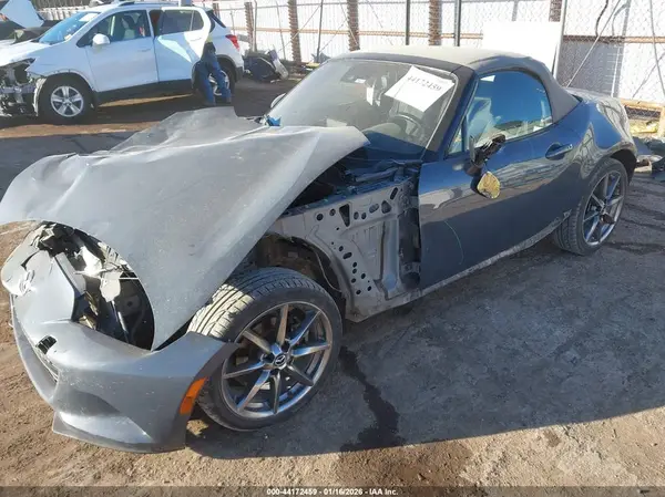 JM1NDAD72M0460662 2021 MAZDA MX-5 - Image 2