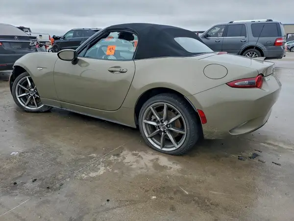 JM1NDAD72P0557607 2023 MAZDA MX-5 - Image 2