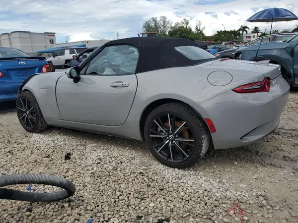 JM1NDAD72R0604301 2024 MAZDA MX-5 - Image 2