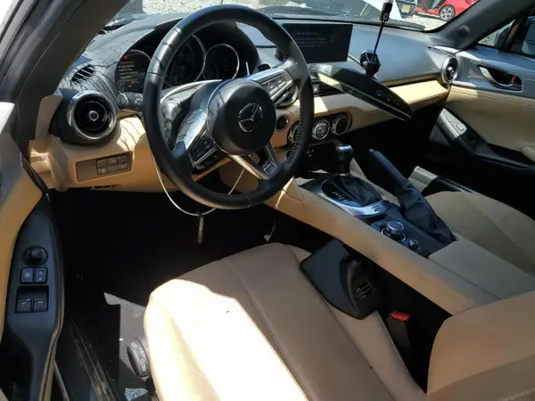 JM1NDAD72R0607439 2024 MAZDA MX-5 - Image 8