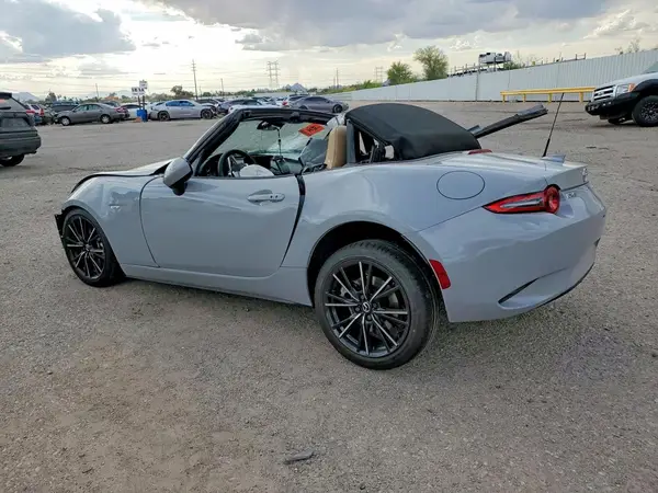 JM1NDAD72S0659966 2025 MAZDA MX-5 - Image 2