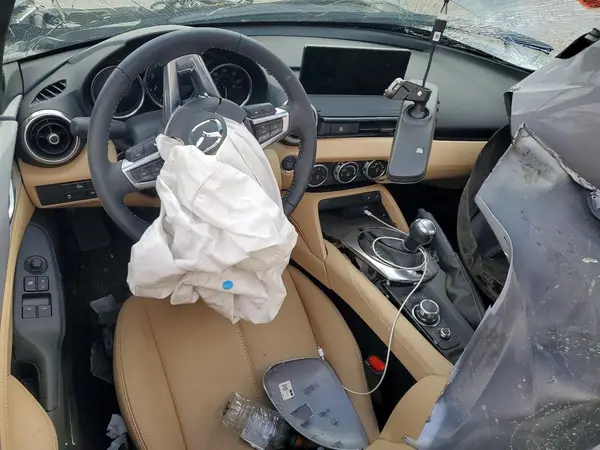 JM1NDAD72S0659966 2025 MAZDA MX-5 - Image 8