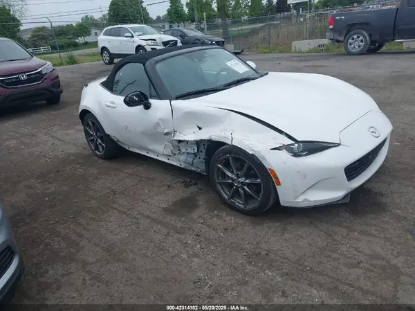 JM1NDAD73G0116018 2016 MAZDA MX-5 - Image 1