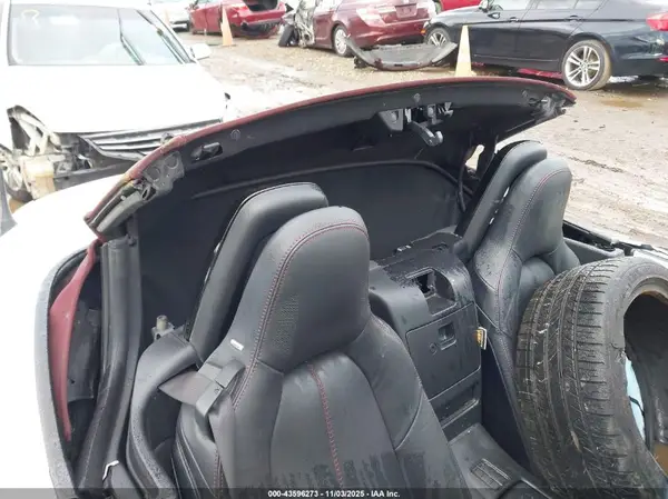 JM1NDAD73J0204686 2018 MAZDA MX-5 - Image 8