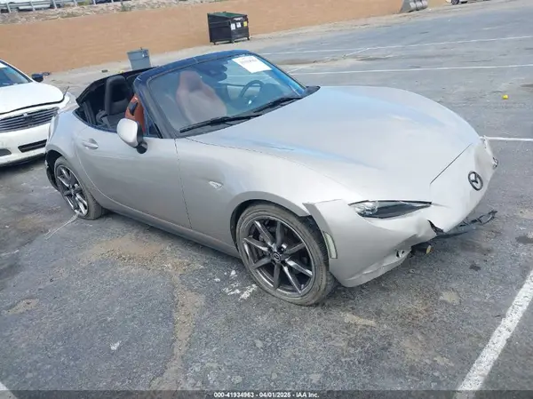 JM1NDAD73N0505190 2022 MAZDA MX-5 - Image 1
