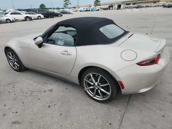 JM1NDAD73N0508400 2022 MAZDA MX-5 - Image 2