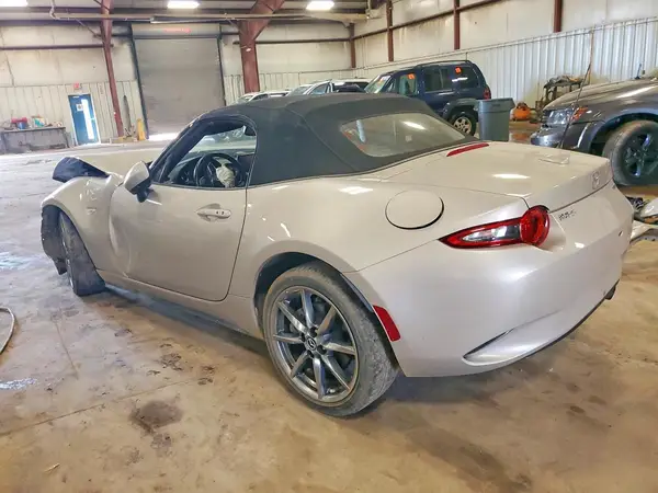 JM1NDAD73P0551900 2023 MAZDA MX-5 - Image 2