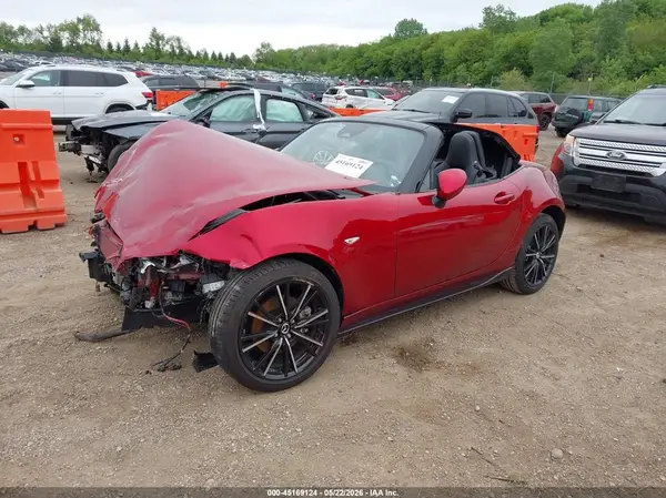 JM1NDAD73S0660396 2025 MAZDA MX-5 - Image 2