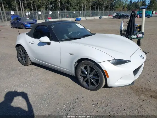 JM1NDAD74G0102614 2016 MAZDA MX-5 - Image 1