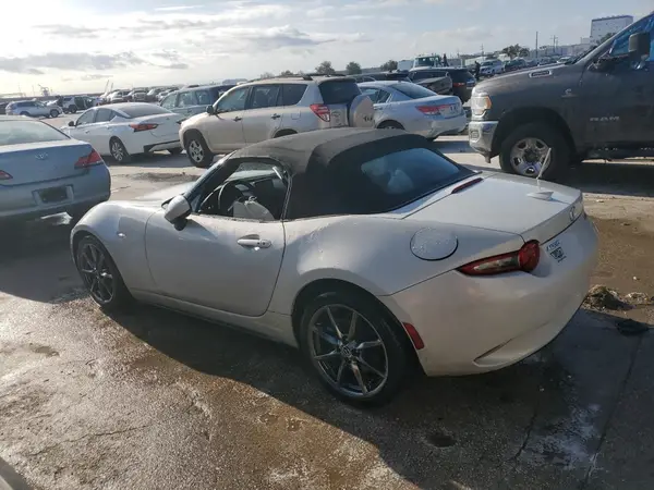 JM1NDAD74G0111412 2016 MAZDA MX-5 - Image 2