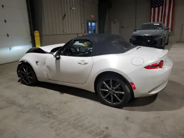 JM1NDAD74G0116464 2016 MAZDA MX-5 - Image 2
