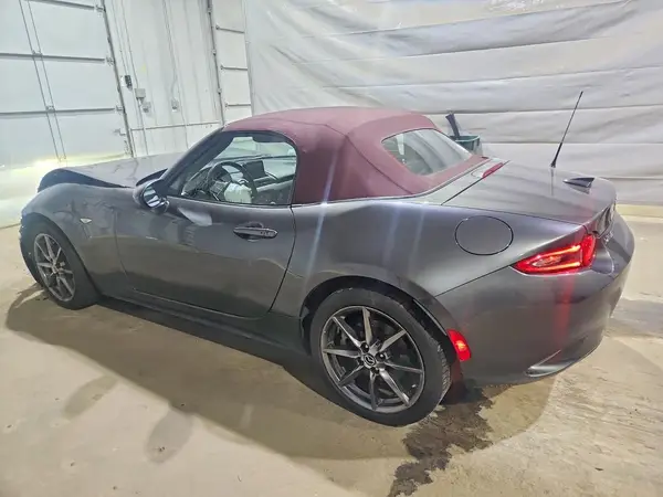 JM1NDAD74J0202008 2018 MAZDA MX-5 - Image 2