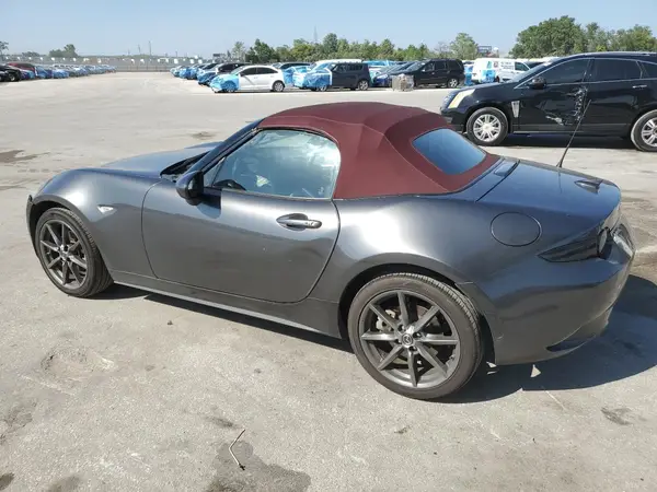 JM1NDAD74J0202011 2018 MAZDA MX-5 - Image 2