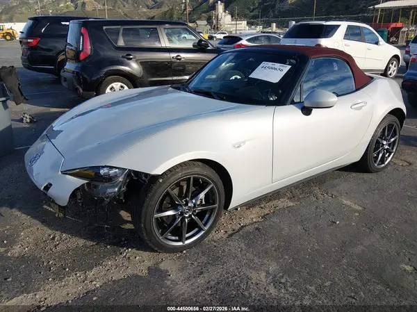 JM1NDAD74J0203501 2018 MAZDA MX-5 - Image 2