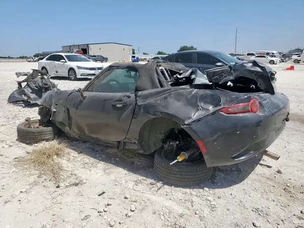 JM1NDAD74L0415303 2020 MAZDA MX-5 - Image 2