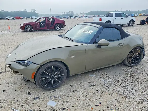 JM1NDAD74R0600797 2024 MAZDA MX-5 - Image 1