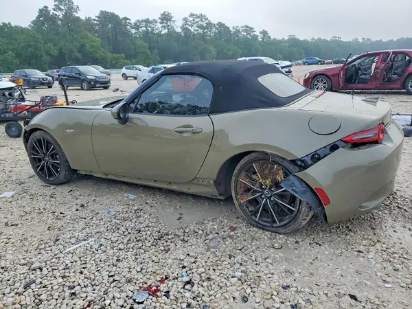 JM1NDAD74R0600797 2024 MAZDA MX-5 - Image 2