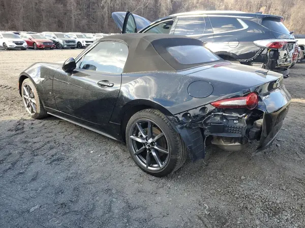 JM1NDAD75P0560372 2023 MAZDA MX-5 - Image 2