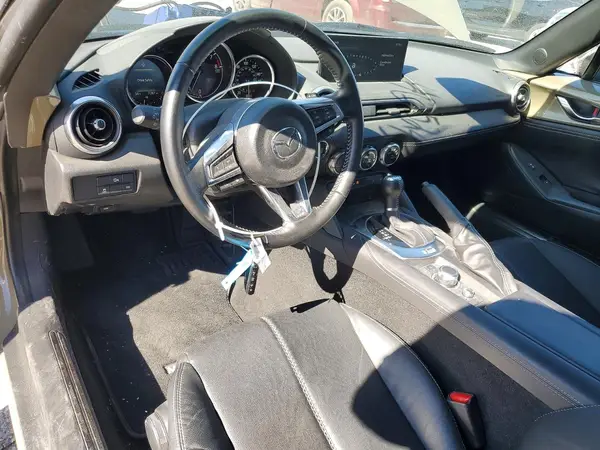 JM1NDAD75R0604387 2024 MAZDA MX-5 - Image 8