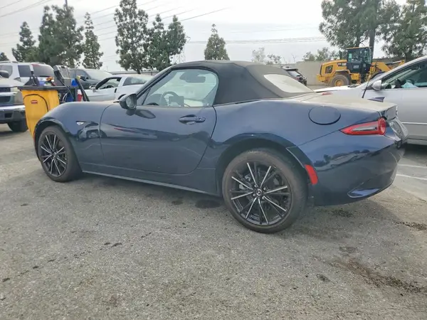 JM1NDAD75S0652428 2025 MAZDA MX-5 - Image 2