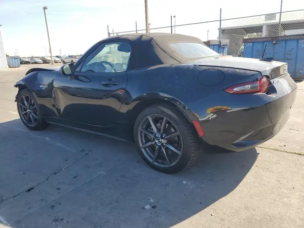 JM1NDAD76H0121912 2017 MAZDA MX-5 - Image 2