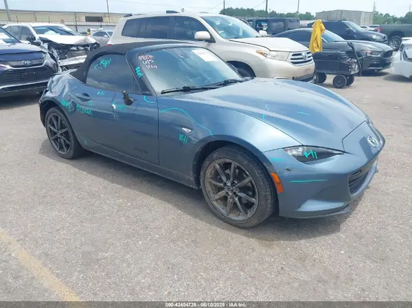 JM1NDAD76H0124101 2017 MAZDA MX-5 - Image 1