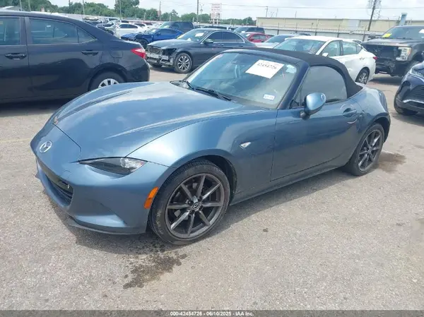 JM1NDAD76H0124101 2017 MAZDA MX-5 - Image 2