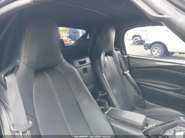 JM1NDAD76J0201104 2018 MAZDA MX-5 - Image 8