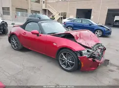 JM1NDAD76L0415741 2020 MAZDA MX-5