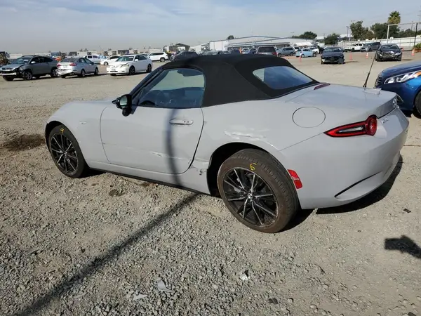 JM1NDAD76R0606553 2024 MAZDA MX-5 - Image 2