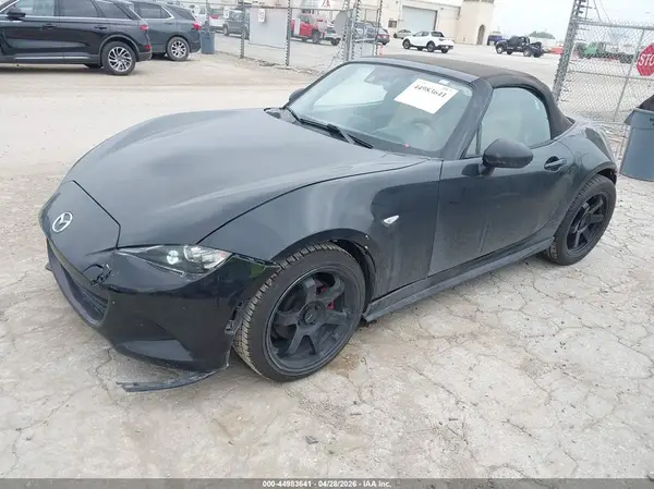 JM1NDAD77G0111470 2016 MAZDA MX-5 - Image 2