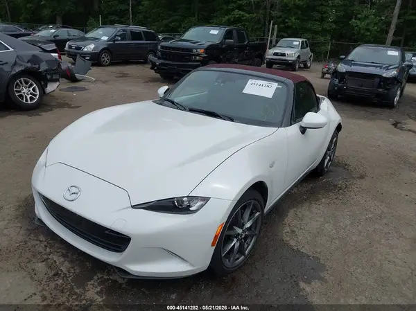 JM1NDAD77J0201807 2018 MAZDA MX-5 - Image 2