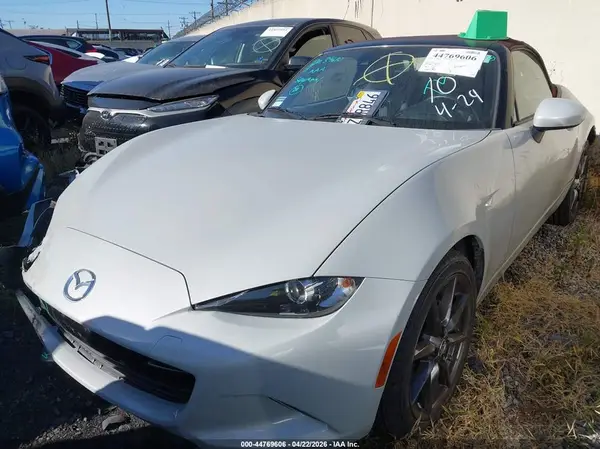 JM1NDAD77J0202553 2018 MAZDA MX-5 - Image 2