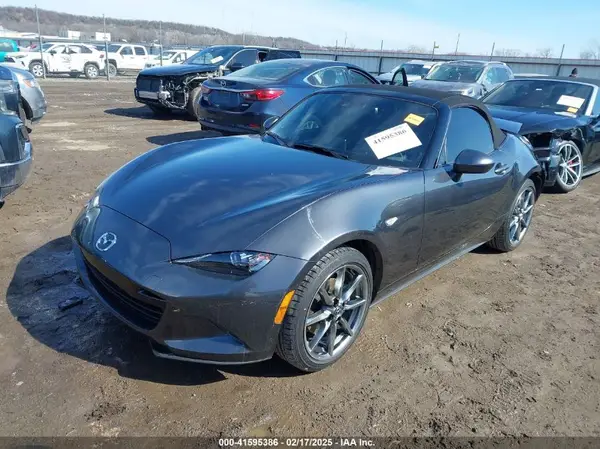 JM1NDAD77N0507248 2022 MAZDA MX-5 - Image 2