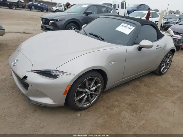 JM1NDAD77P0553889 2023 MAZDA MX-5 - Image 2
