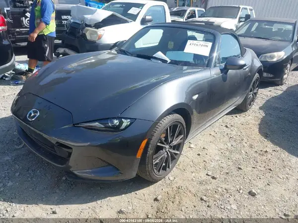 JM1NDAD77S0652172 2025 MAZDA MX-5 - Image 2