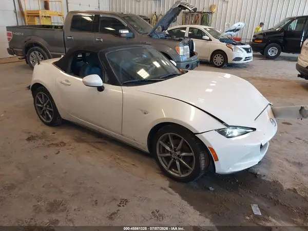 JM1NDAD78N0506786 2022 MAZDA MX-5 - Image 1