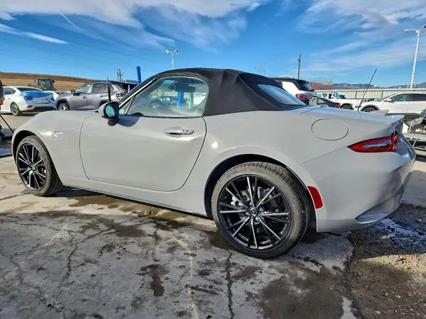 JM1NDAD78R0606246 2024 MAZDA MX-5 - Image 2
