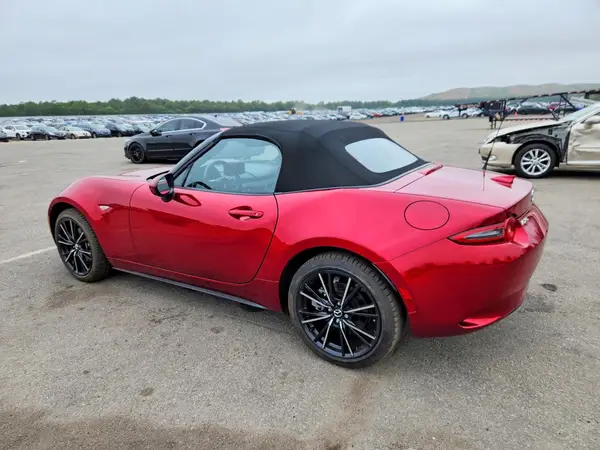 JM1NDAD78S0650981 2025 MAZDA MX-5 - Image 2