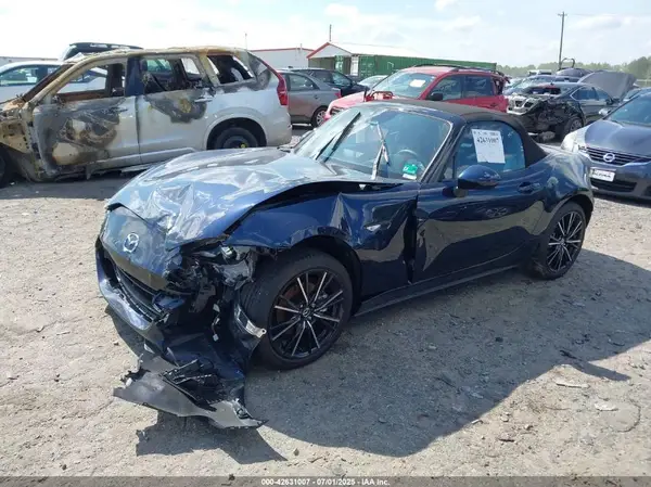 JM1NDAD78S0651757 2025 MAZDA MX-5 - Image 2