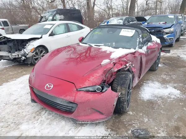JM1NDAD78S0655470 2025 MAZDA MX-5 - Image 2