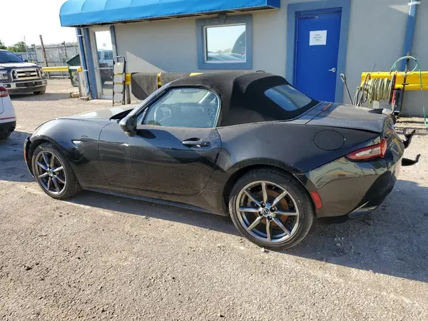 JM1NDAD79H0120768 2017 MAZDA MX-5 - Image 2