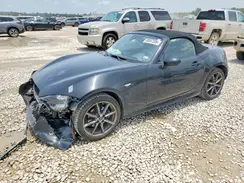 JM1NDAD79J0200139 2018 MAZDA MX-5